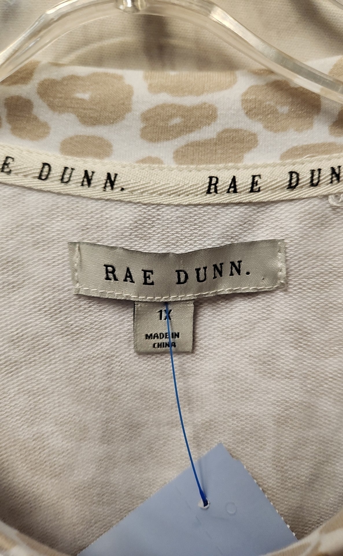 Rae Dunn Women's Size 1X Beige Animal Print Sweatshirt