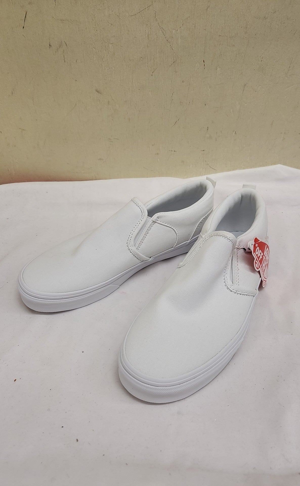 Vans Girl's Size 6 White Sneakers
