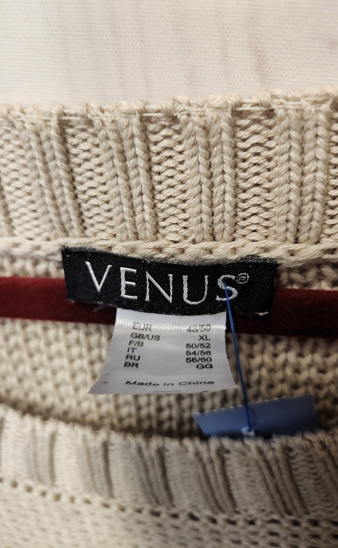 Venus Women's Size XL Beige Sweater