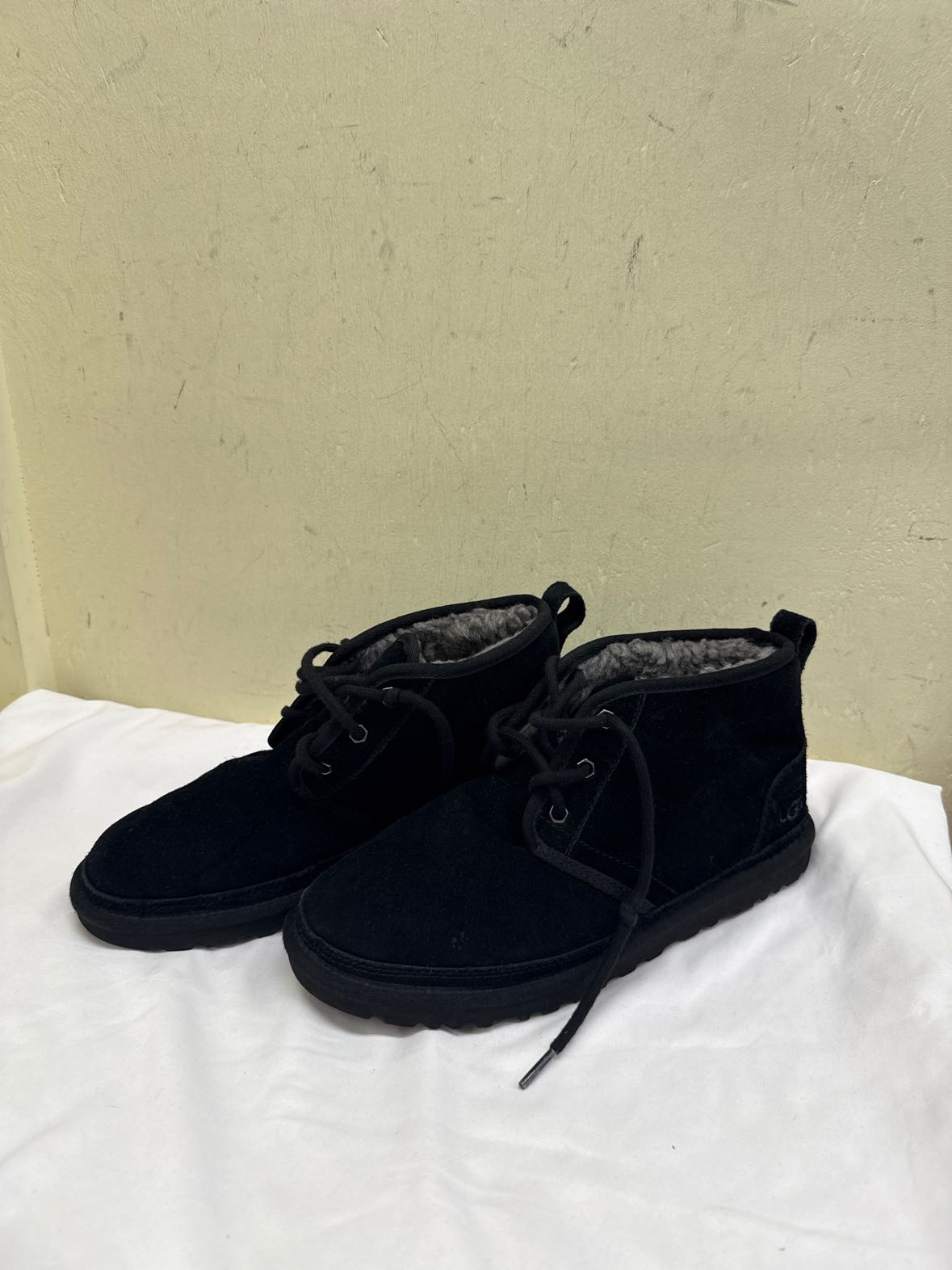 Ugg Women's Size 8 Black Boots Shoes