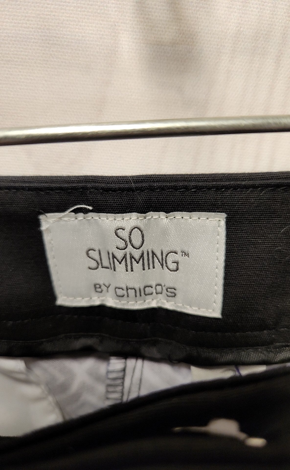 NWT Chico's Women's Size 2 = US 12 Black & White Pants Smooth Stretch Ankle