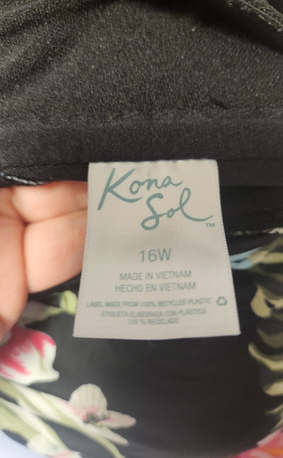 Kona Sol Women's Size 16 Black & Pink Floral Swim Top