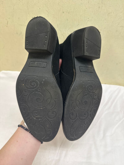 White Mountain Women's Size 5-1/2 Black Boots Shoes