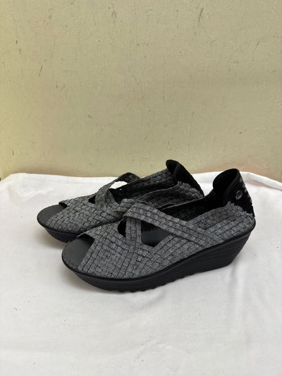 Bernie Mev Women's Size 40 = 9-1/2 Silver Sandals Shoes