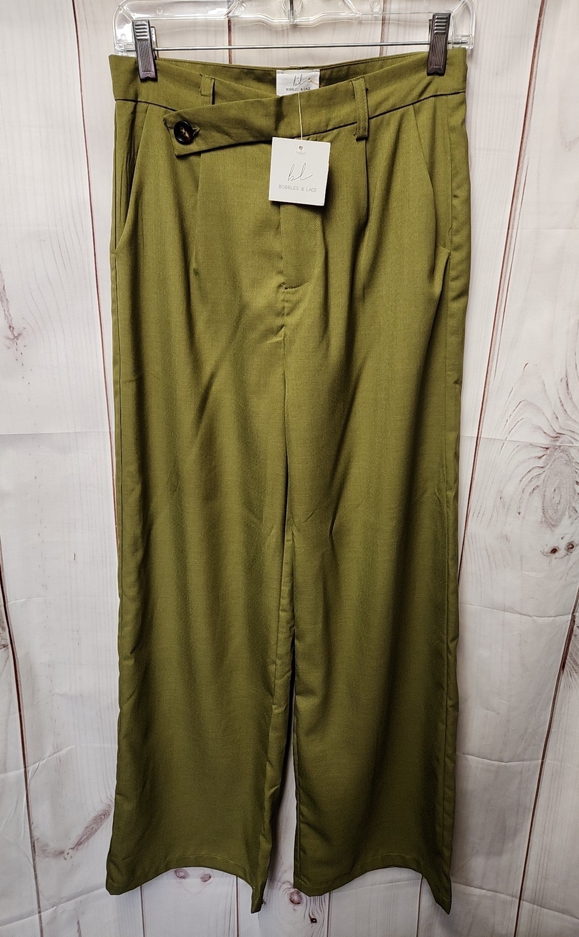 NWT Bobbles & Lace Women's Size M Green Pants