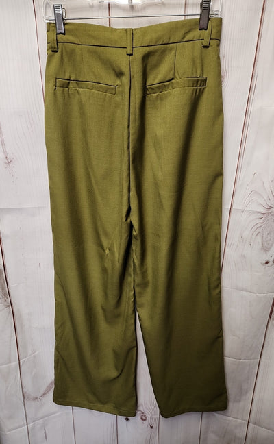 NWT Bobbles & Lace Women's Size M Green Pants