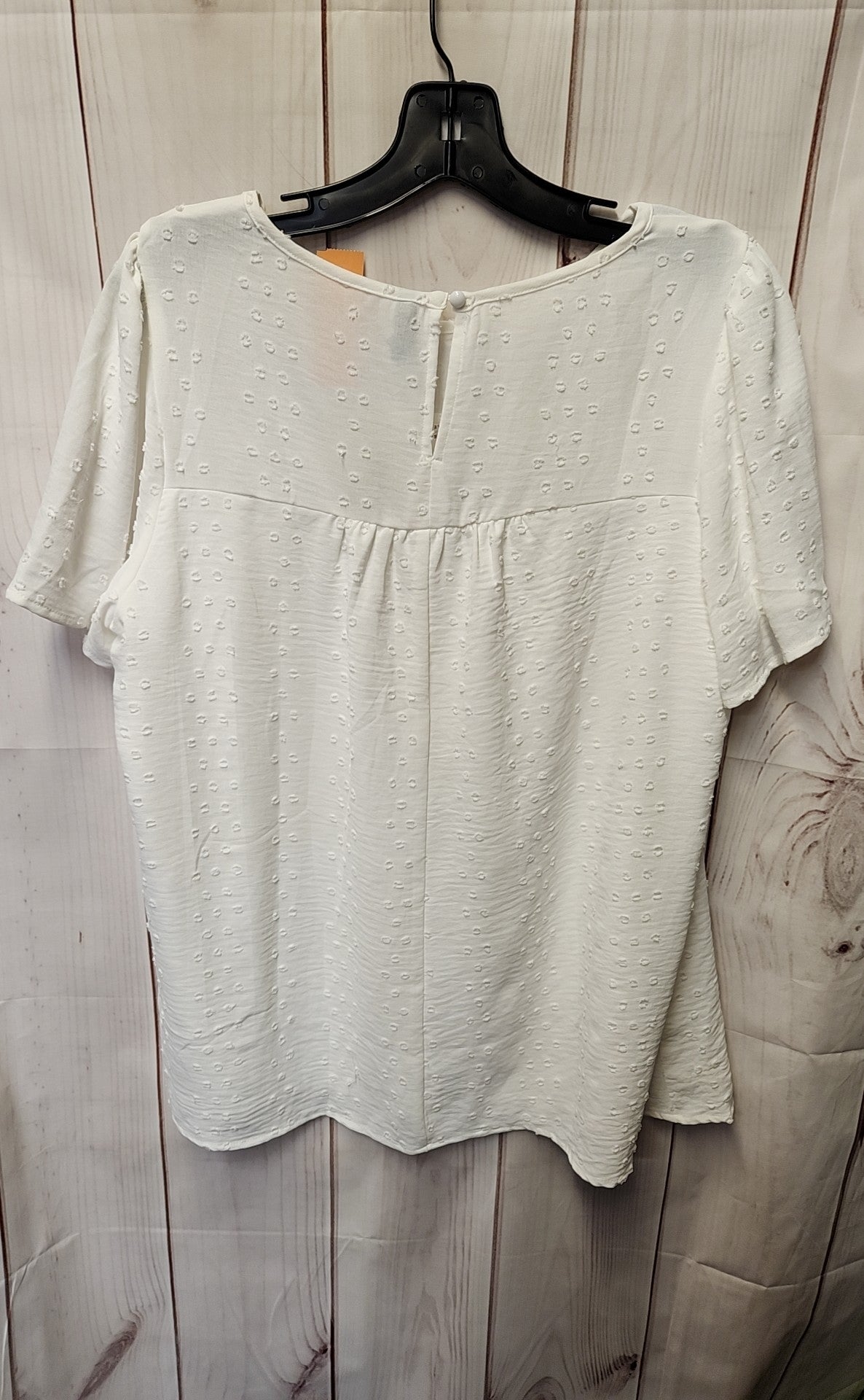 NWT btfbm Women's Size L White Short Sleeve Top
