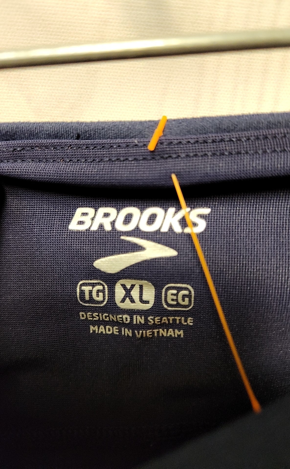 Brooks Women's Size XL Navy Active Capris