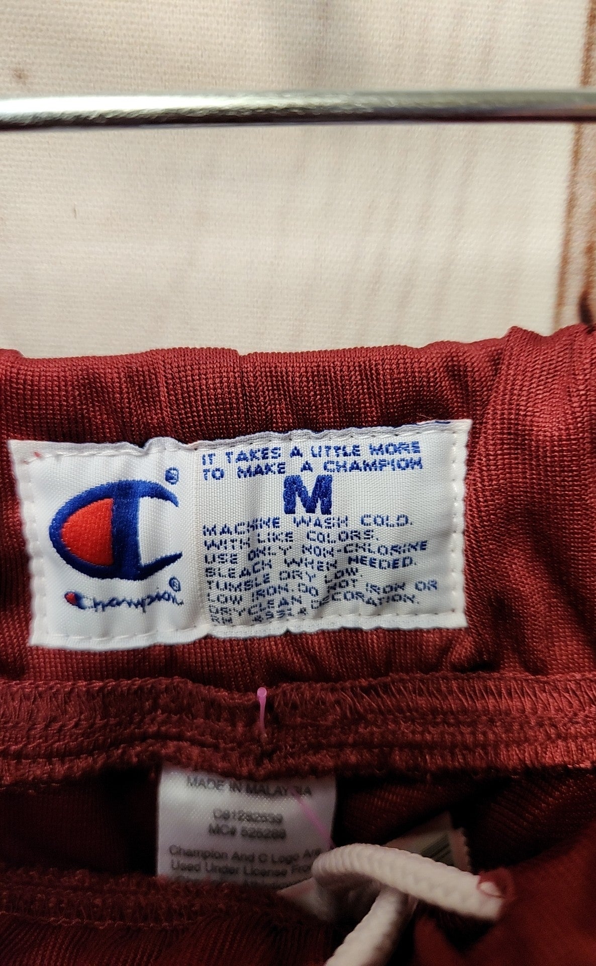 NWT Champion Men's Size M Red Shorts