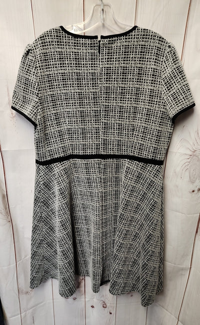 Karl Lagerfeld Women's Size 16 Black & White Dress