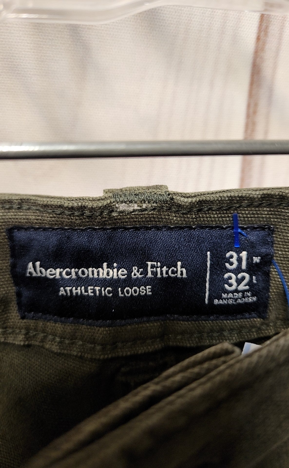 NWT Abercrombie & Fitch Men's Size 31x32 Green Pants Athletic Loose