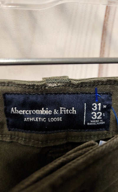 NWT Abercrombie & Fitch Men's Size 31x32 Green Pants Athletic Loose