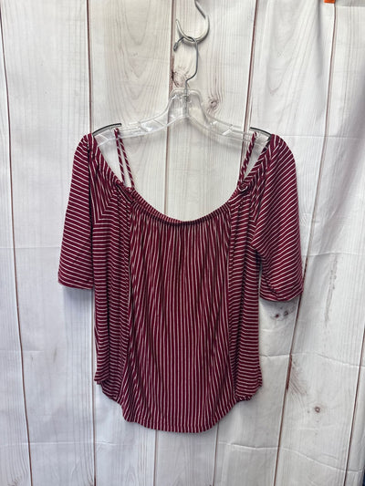 W5 Women's Size M Red Cold Shoulder Top
