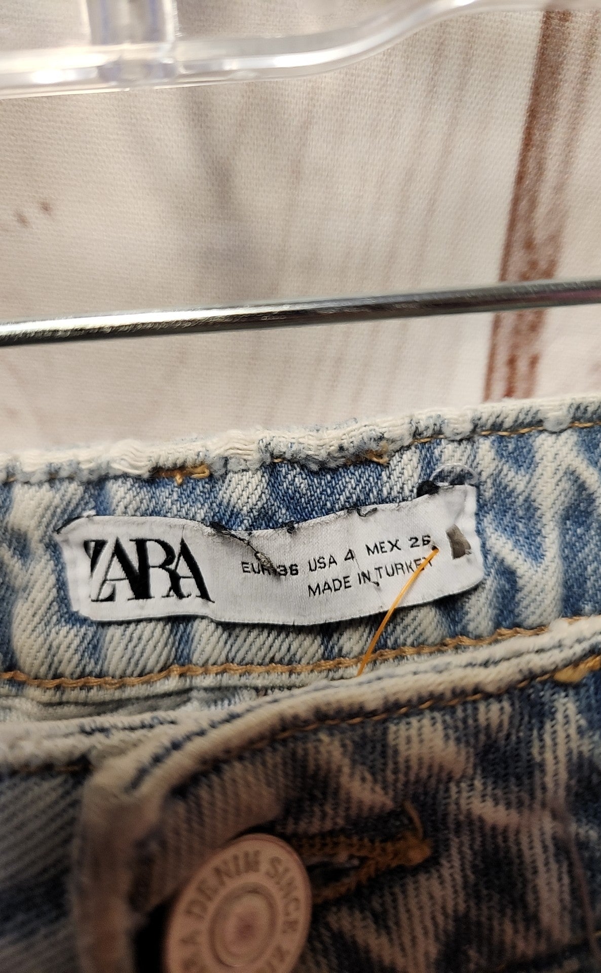 Zara Women's Size 27 (3-4) Blue Jeans