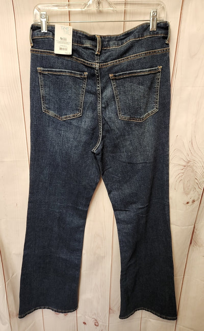 NWT Time and Tru Women's Size 31 (11-12) Blue Jeans