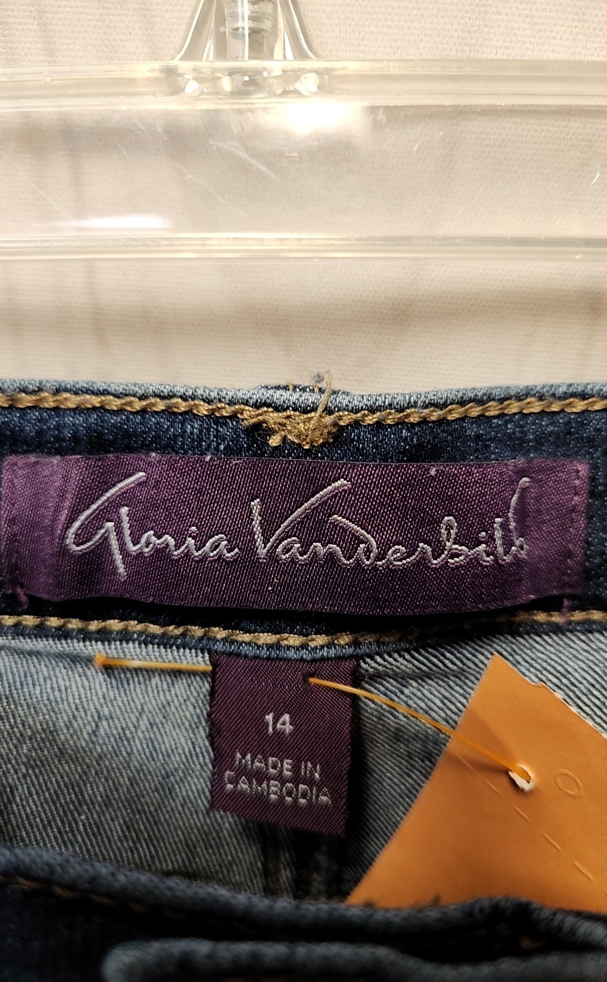 Gloria Vanderbilt Women's Size 32 (13-14) Blue Jeans