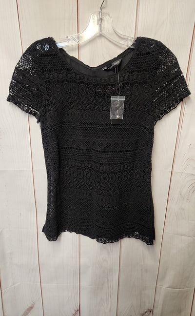NWT White House Black Market Women's Size 0 Black Lace Short Sleeve Top