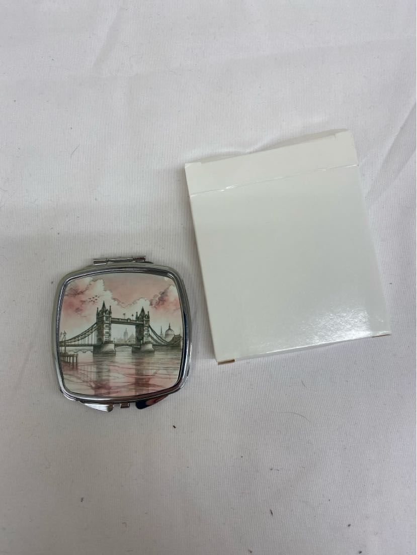 NIB Compact Mirror