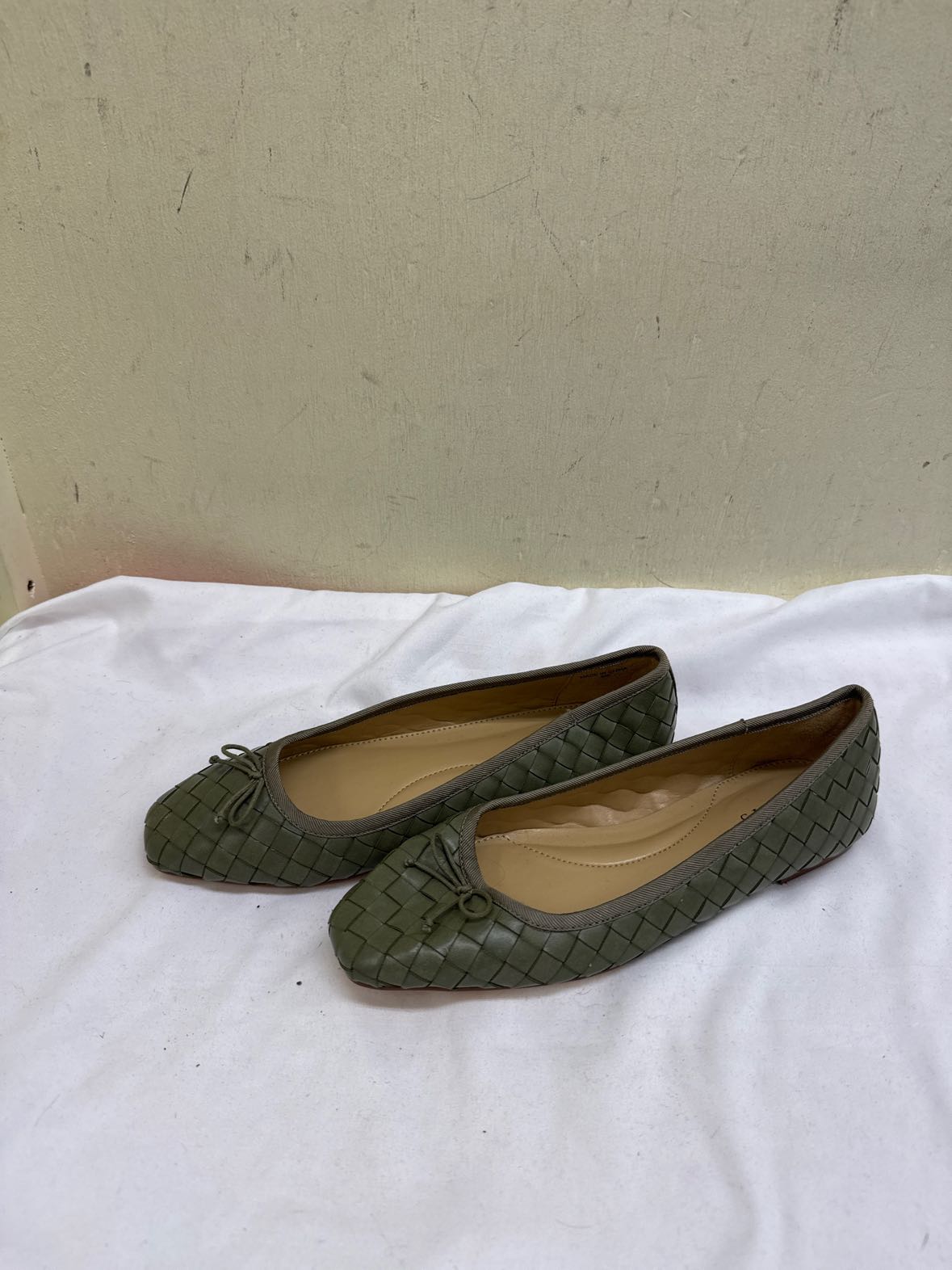 Talbots Women's Size 6 Green Flats Shoes