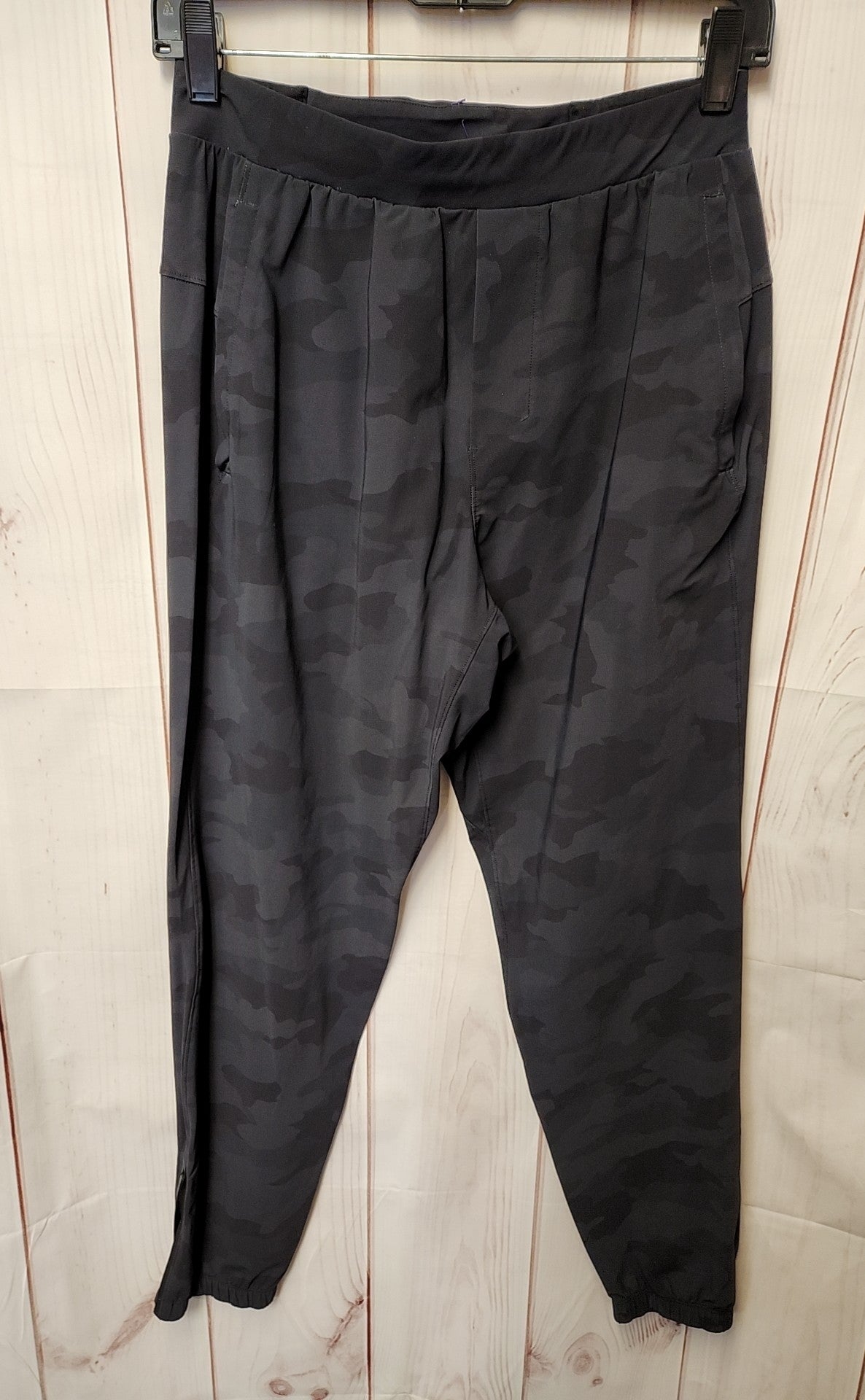 Lululemon Men's Size S Black Camoflauge Pants