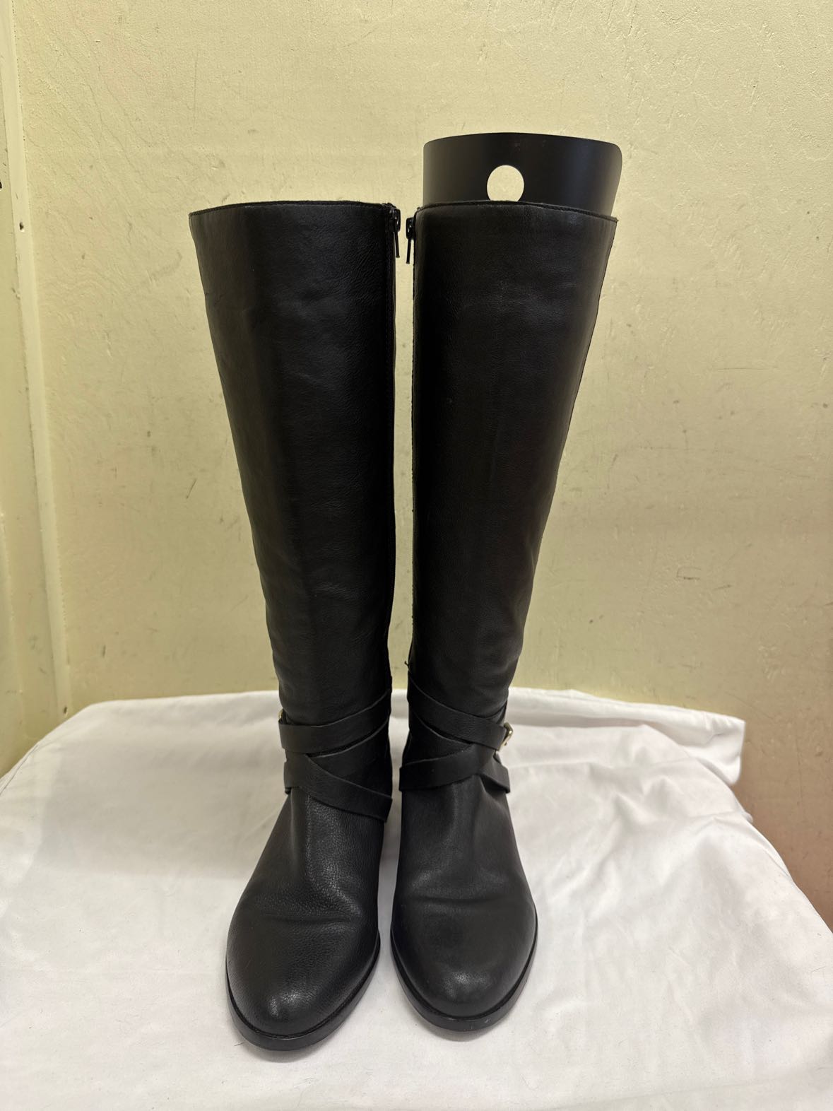 Ann Taylor Women's Size 10 Black Boots Shoes