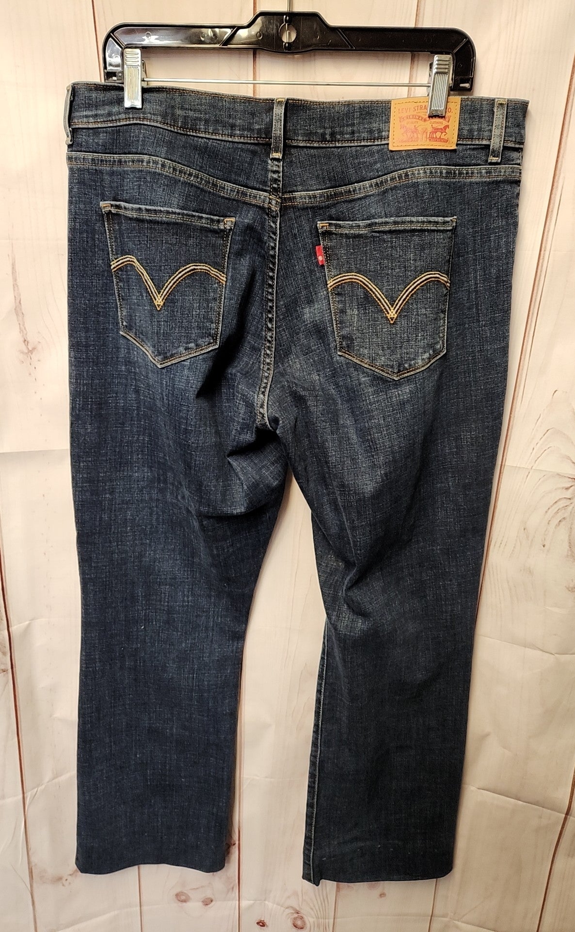 Levis Women's Size 32 (13-14) Blue Jeans Classic Boot