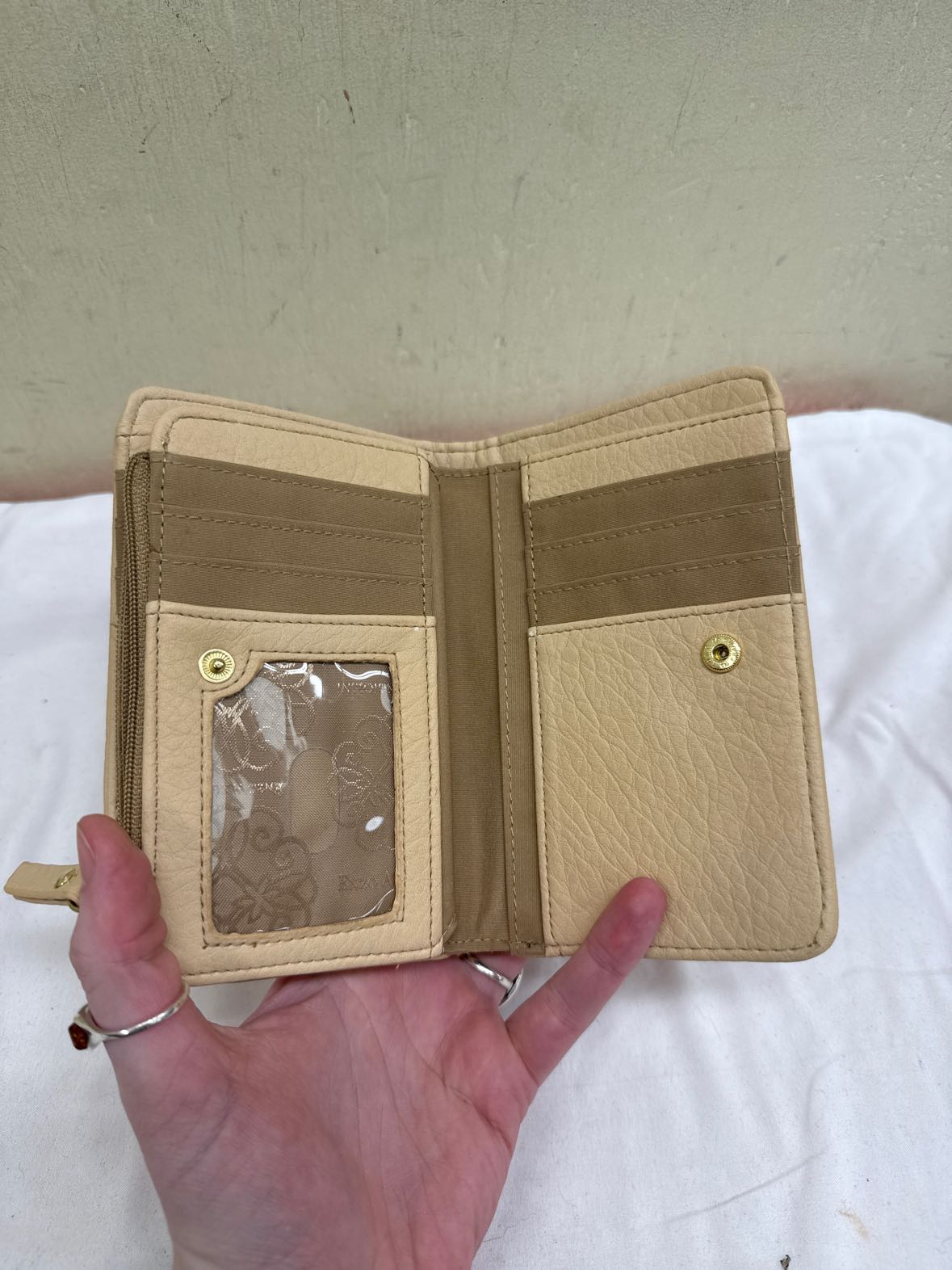 Enzo Angiolini Tan Wallet