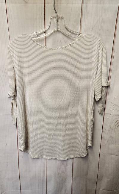 Green Envelope Women's Size M Beige Short Sleeve Top