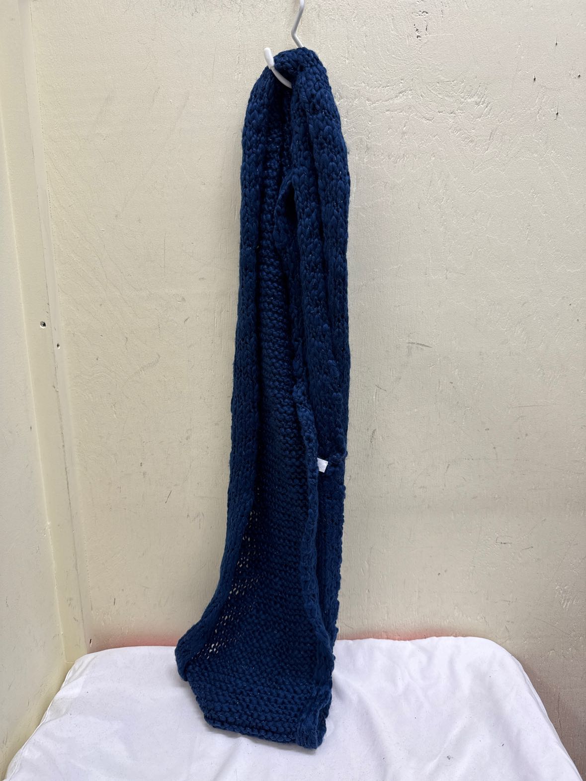 BCBgeneration Navy Infinity Scarf