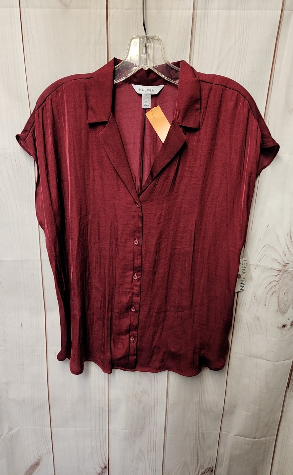 NWT Nine West Women's Size M Red Short Sleeve Top