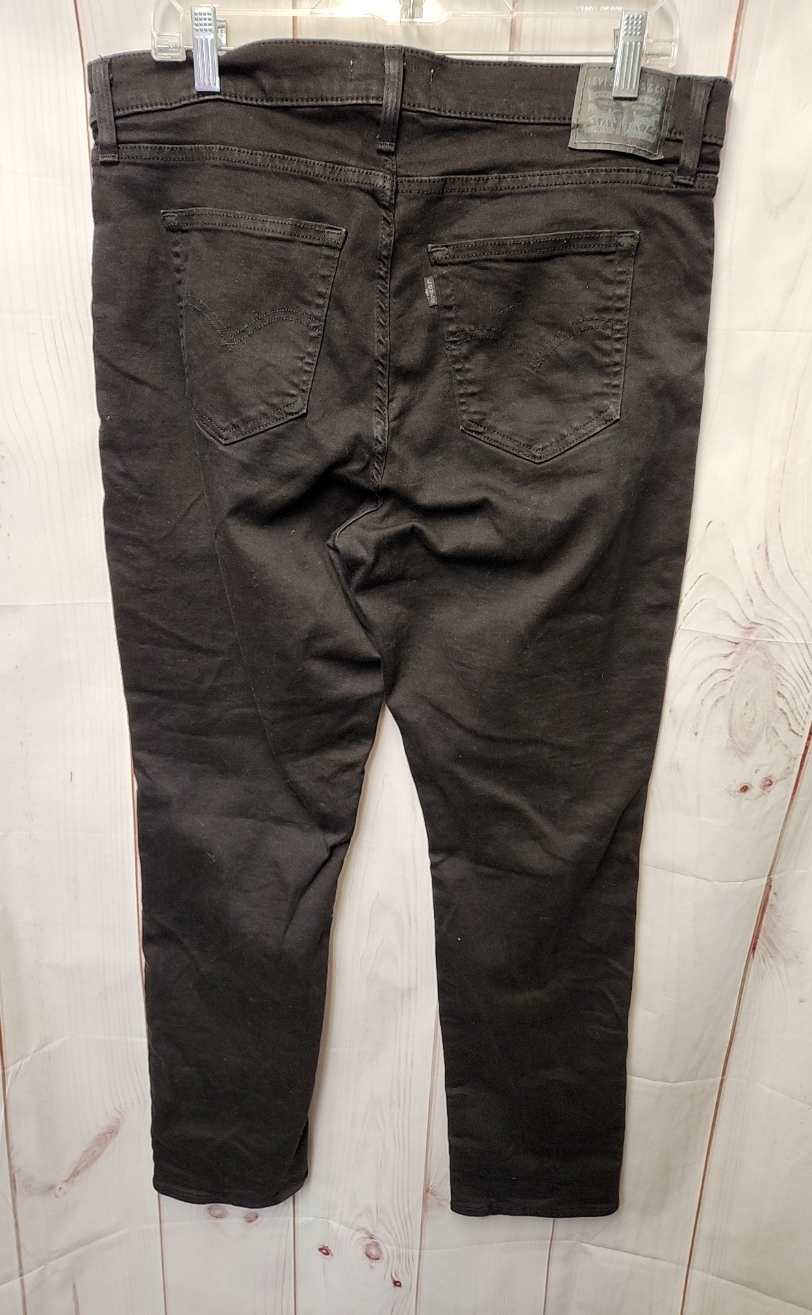 Levis Women's Size 34 (18/1X) Black Jeans 724 High Rise Straight