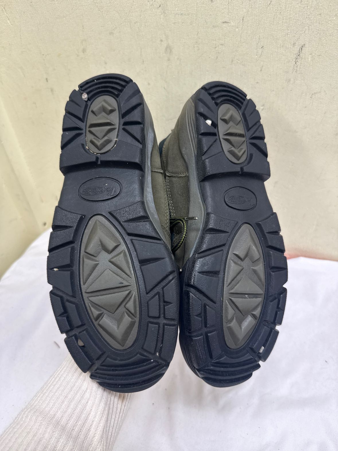 Vasque Women's Size 9 Green Boots Shoes