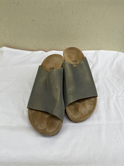 Papillon Women's Size 9 Gray Sandals