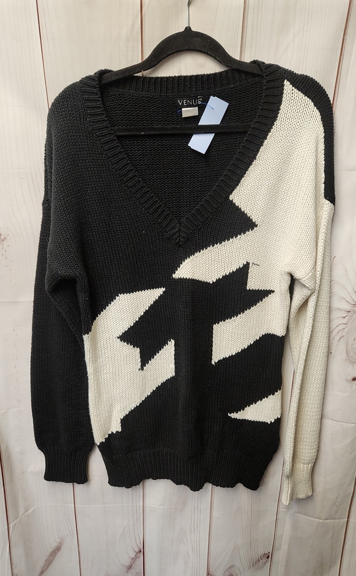 Venus Women's Size L Black & White Sweater