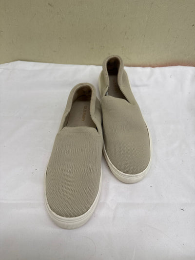 Old Navy Women's Size 7 Tan Flats Shoes