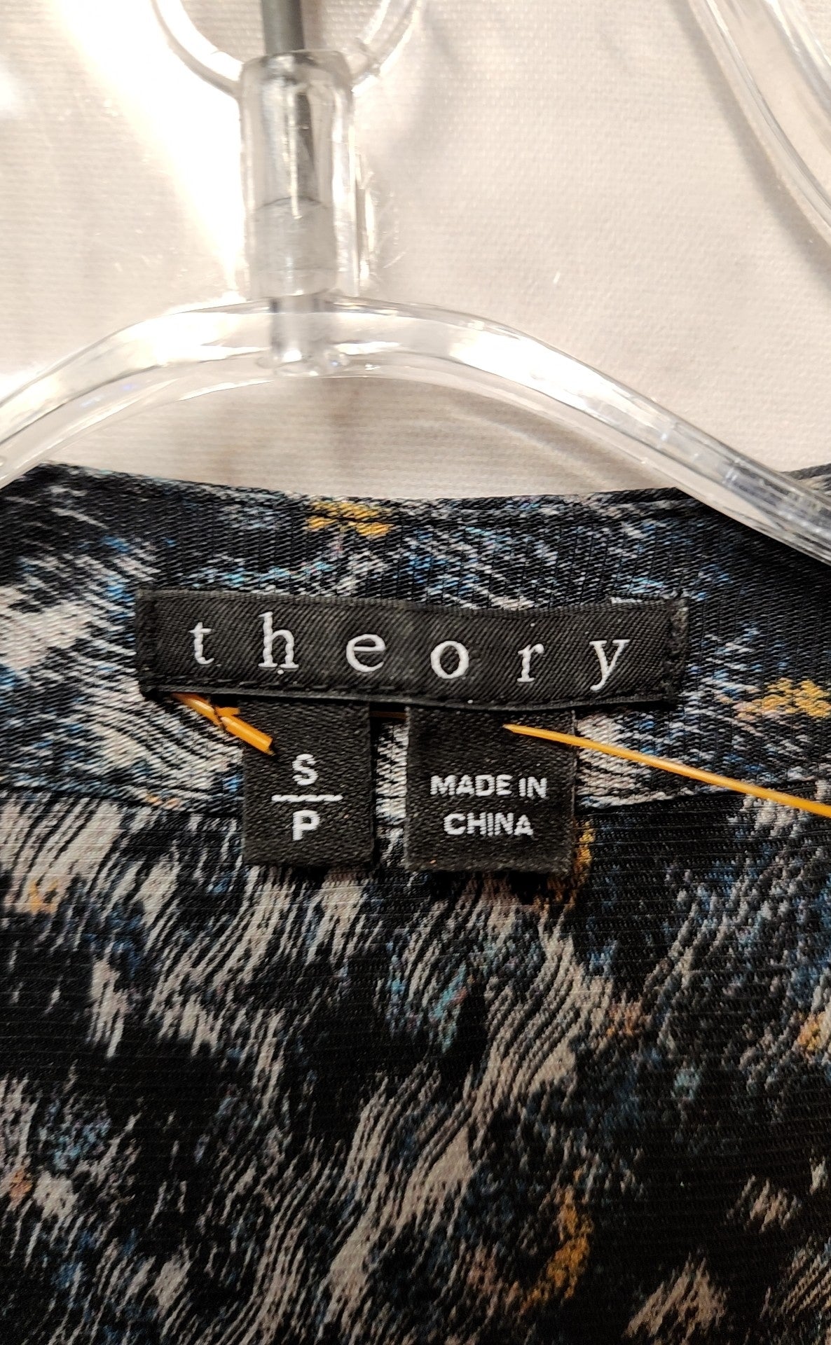Theory Women's Size S Gray Animal Print Long Sleeve Top
