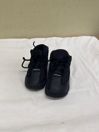 Air Jordan Boy's Size 8 Black Sneakers