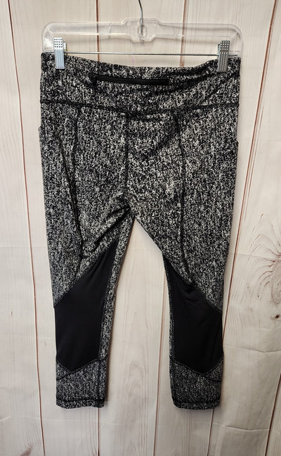 Lululemon Women's Size 8 White & Black Active Capris