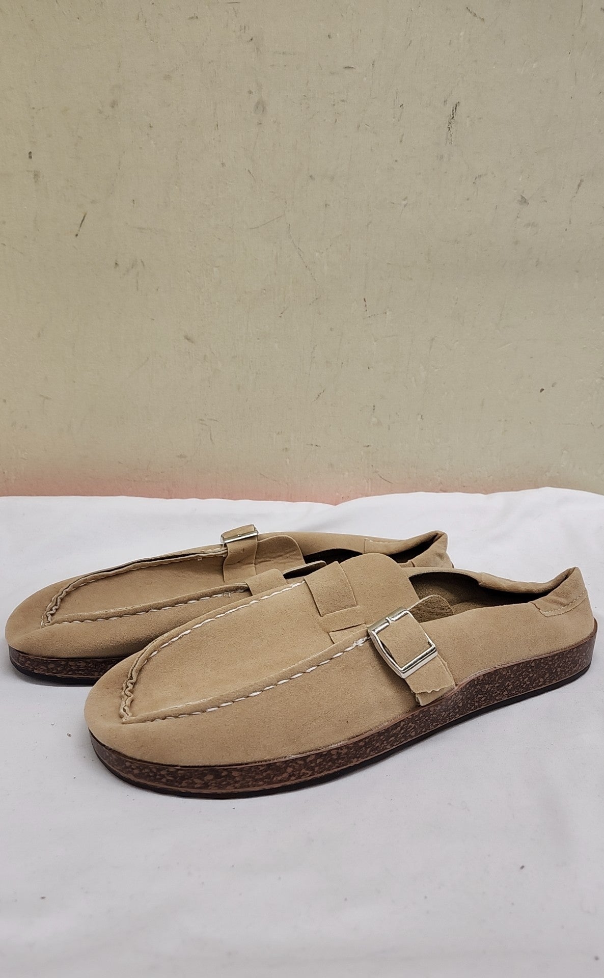 Women's Size 9 Tan Flats Shoes