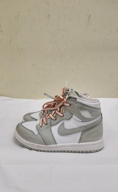 Air Jordan Boy's Size 9 White & Gray Sneakers CU 0450-002