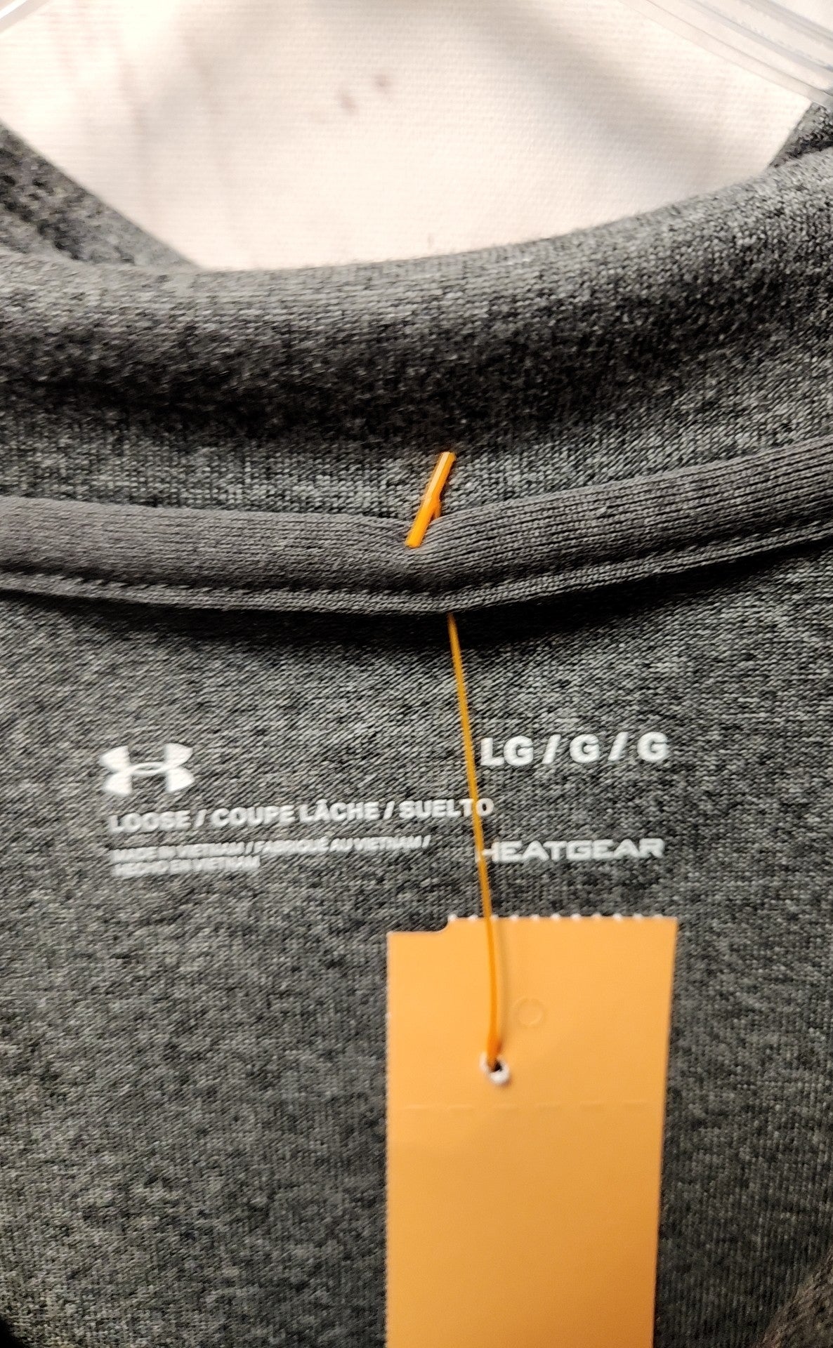 Under Armour Men's Size L Gray Shirt