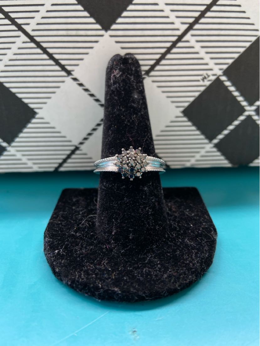 .925 Sterling Silver Size 9 Black Stone Ring
