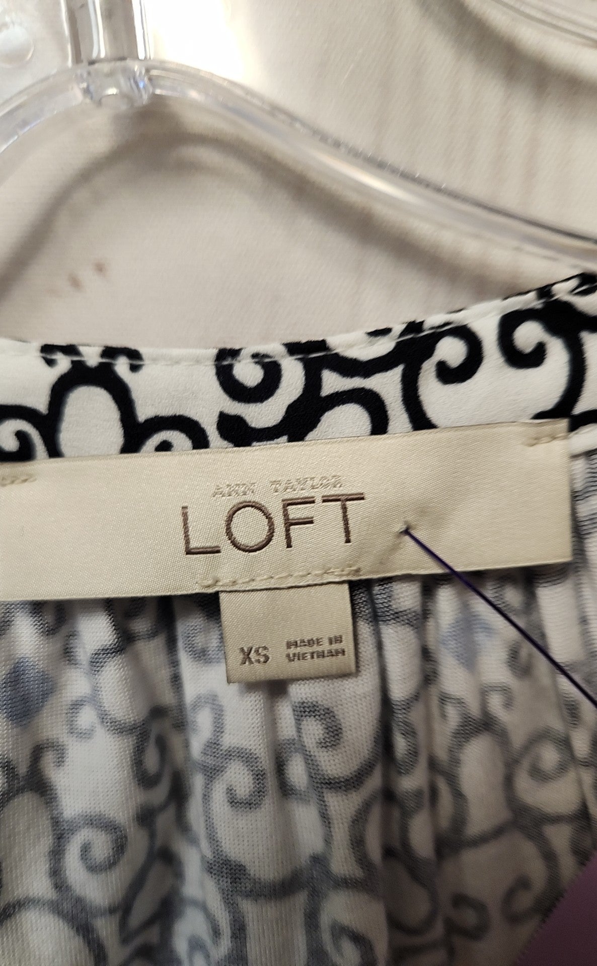 Loft Women's Size XS White & Blue Sleeveless Top