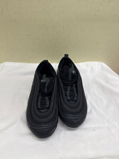 Nike Boy's Size 6 Black Shoes