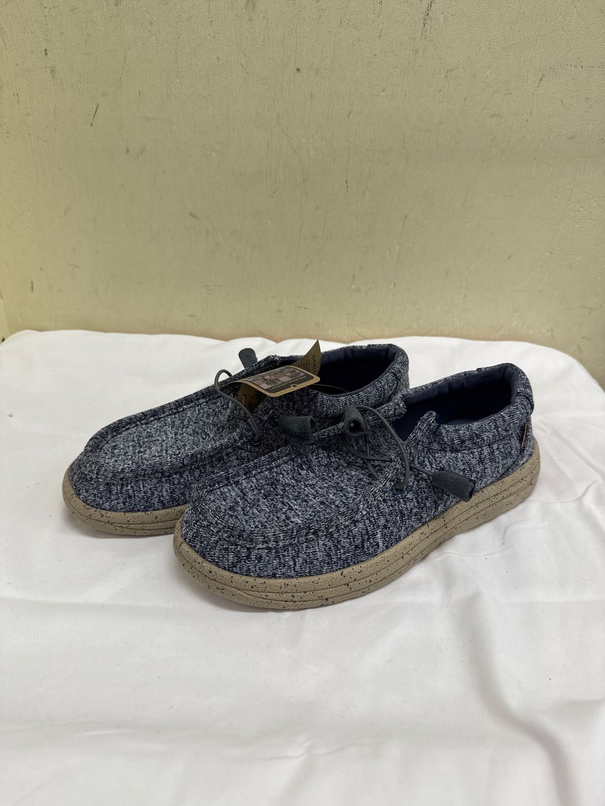 NWT Lamo Women's Size 8 Blue Flats