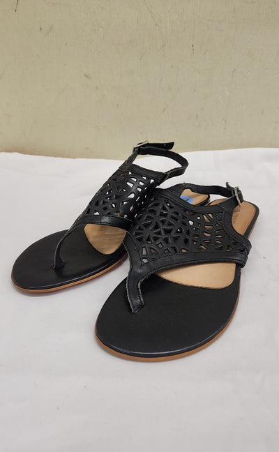 GMD Women's Size 38 = 7-1/2 Black Sandals