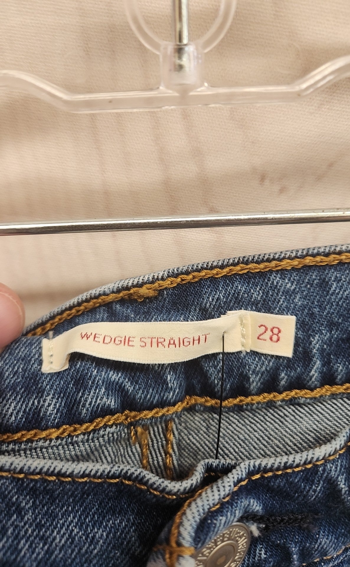 Levis Women's Size 28 (5-6) Wedgie Straight Blue Jeans