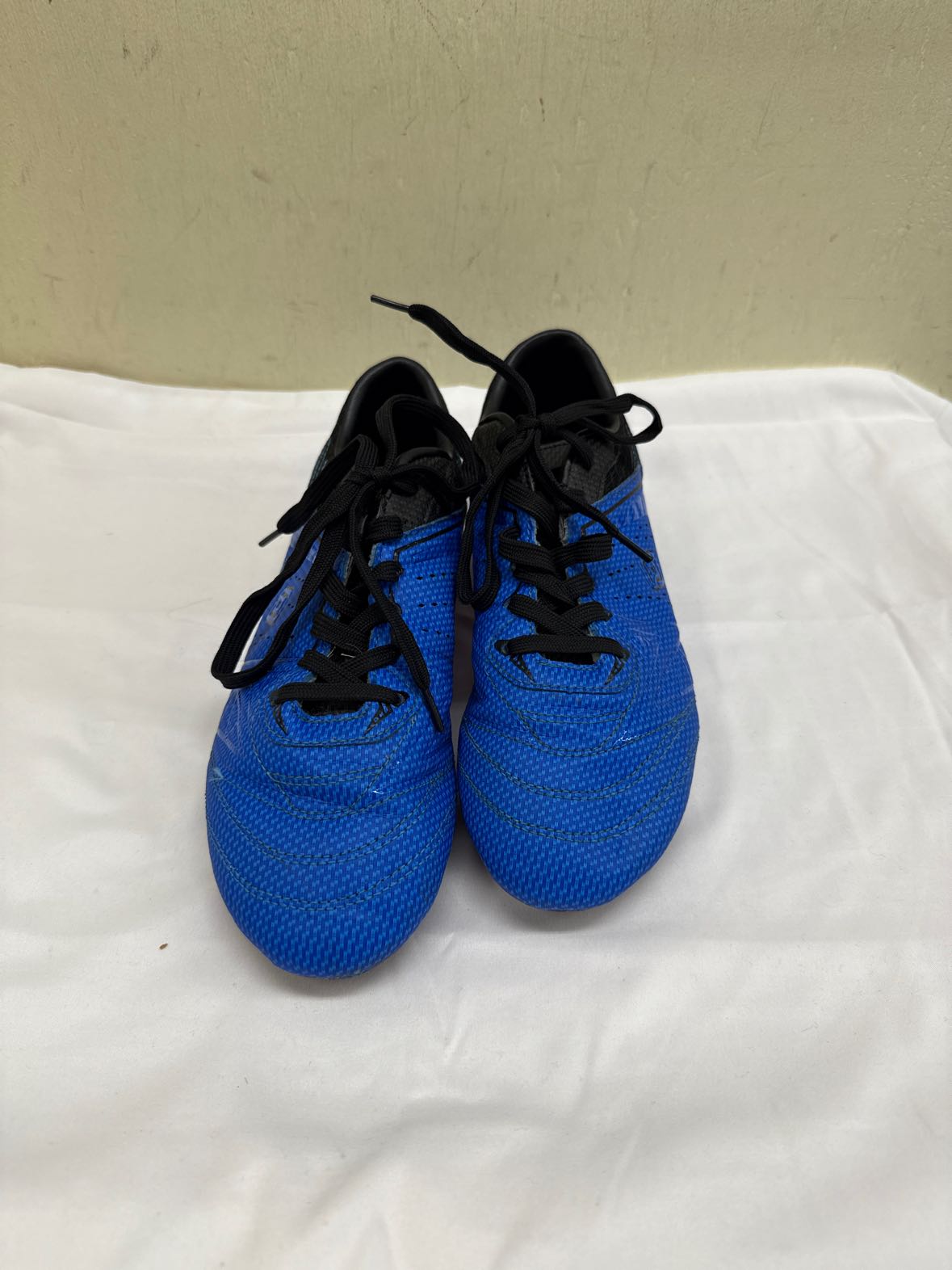 Dream Pairs Women's Size 7-1/2 Blue Cleats