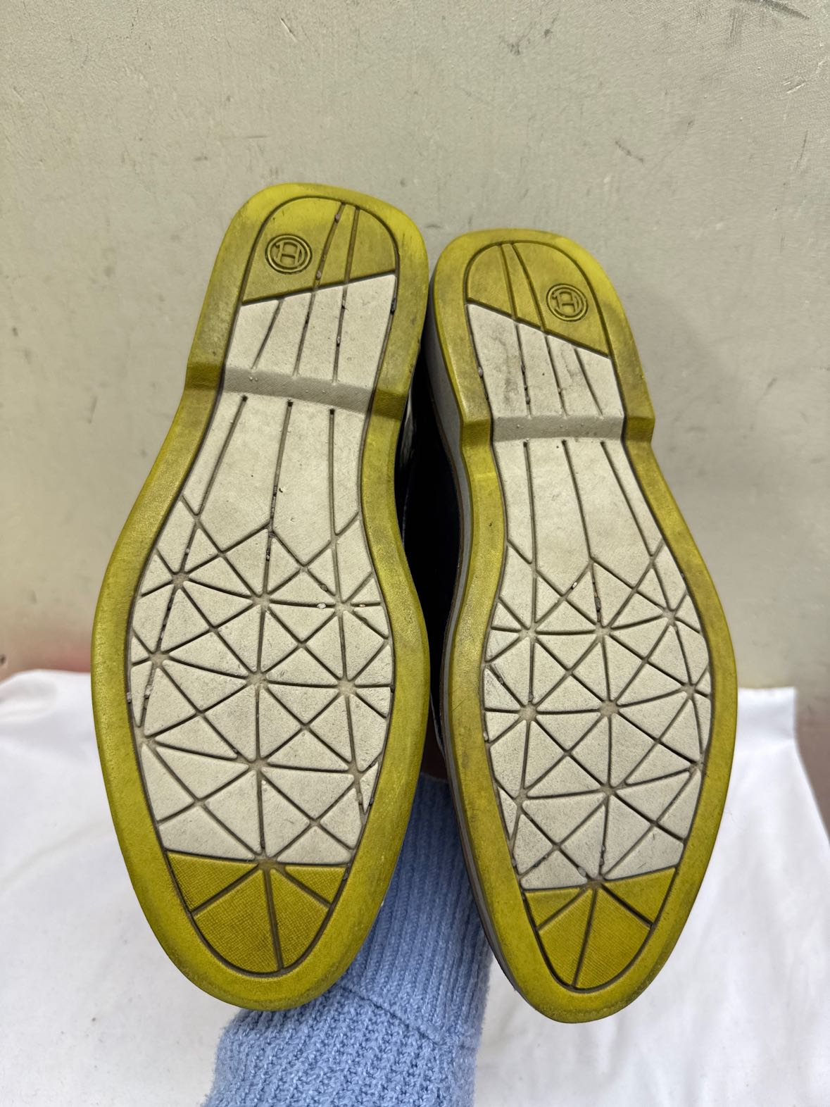 Cole Haan Men's Size 8 Black Shoes