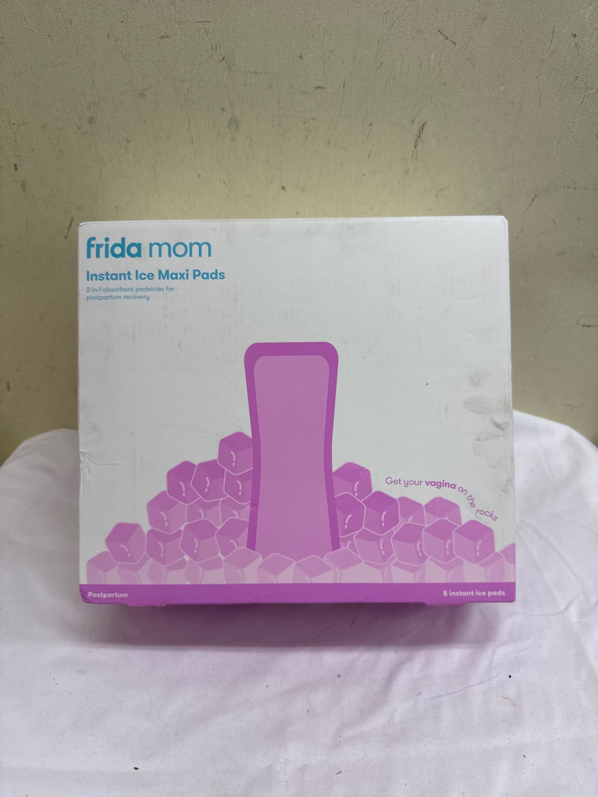 NIB Frida Mom 2-in-1 Instant Ice Maxi Pads 8PCS Misc. Bath Item